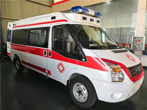 龙里县福特V362救护车